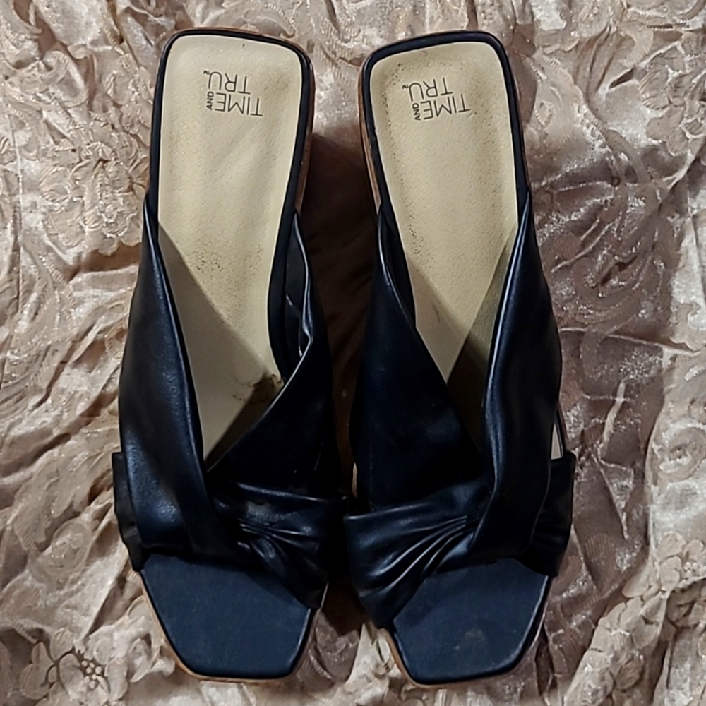 Black wedge sandals